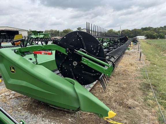 Image of John Deere HD40F equipment image 4