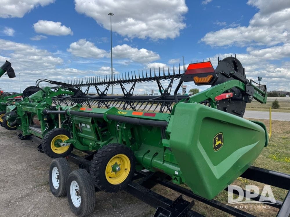 2023 John Deere HD40F Equipment Image0