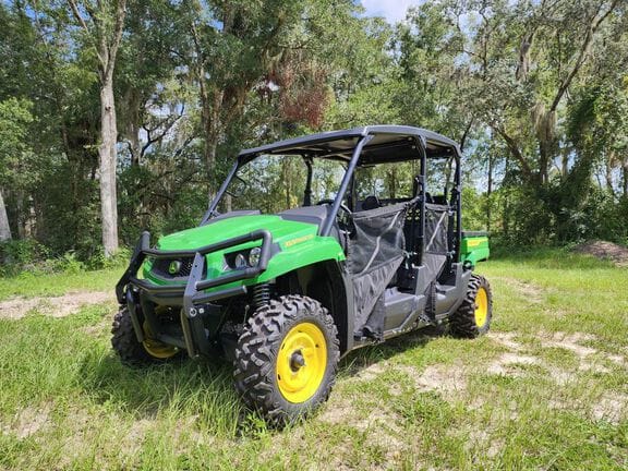 2023 John Deere XUV 560E S4 Equipment Image0