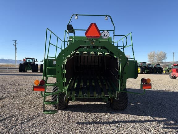 Image of John Deere L341 equipment image 3