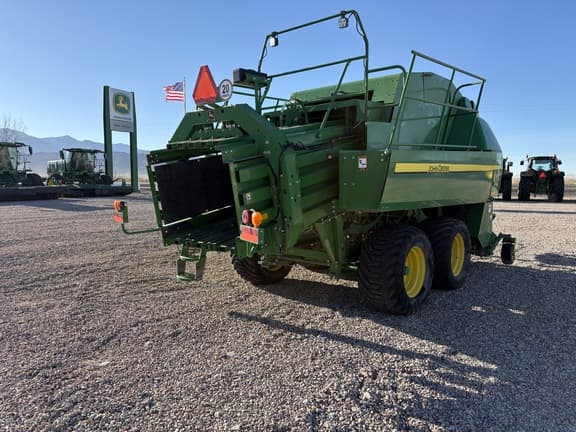 Image of John Deere L341 equipment image 4