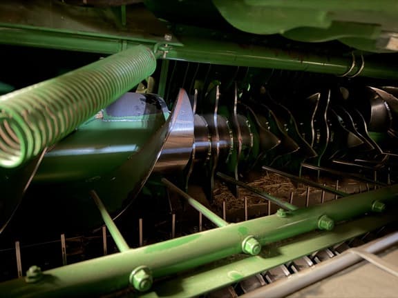 Image of John Deere L341 equipment image 3