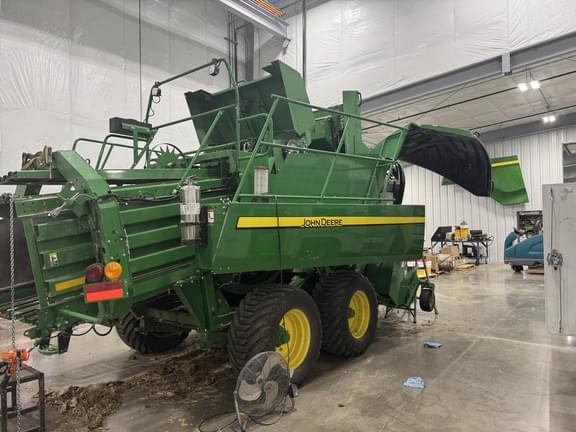 Image of John Deere L341 equipment image 4