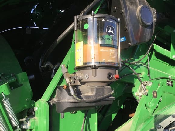 Image of John Deere L341 equipment image 4