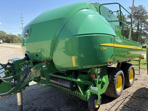 Image of John Deere L341 equipment image 1