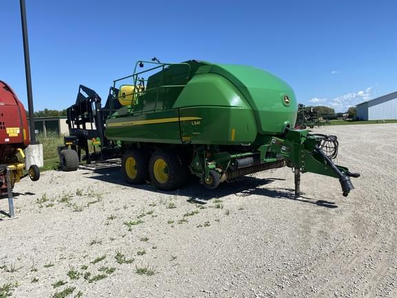Image of John Deere L341 equipment image 1