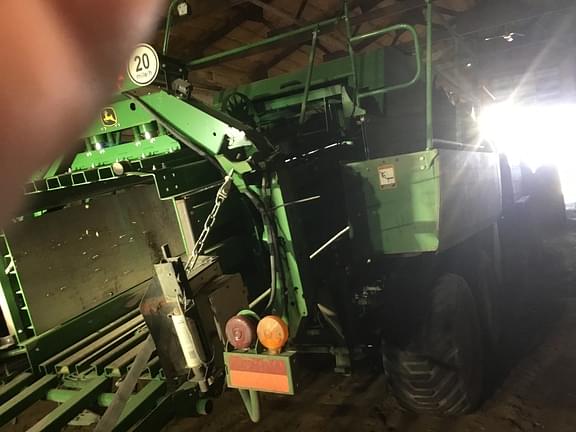 Image of John Deere L341 equipment image 1