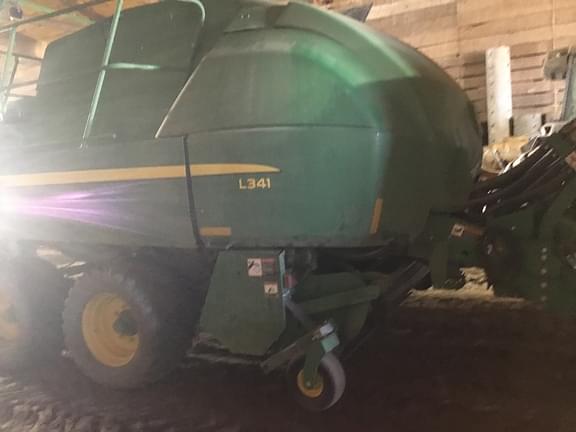 Image of John Deere L341 equipment image 3