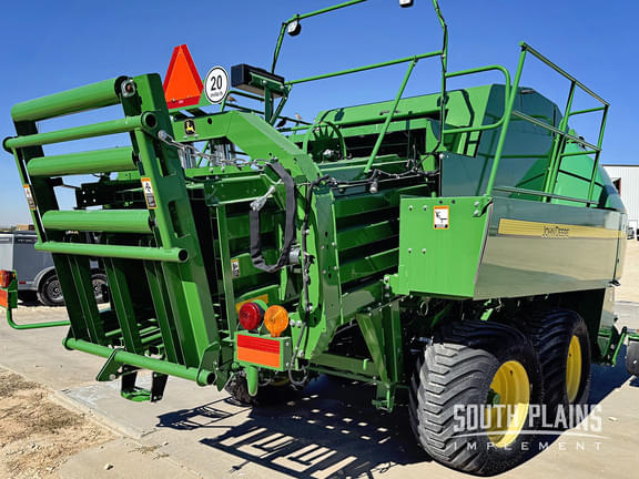 Image of John Deere L341 equipment image 3