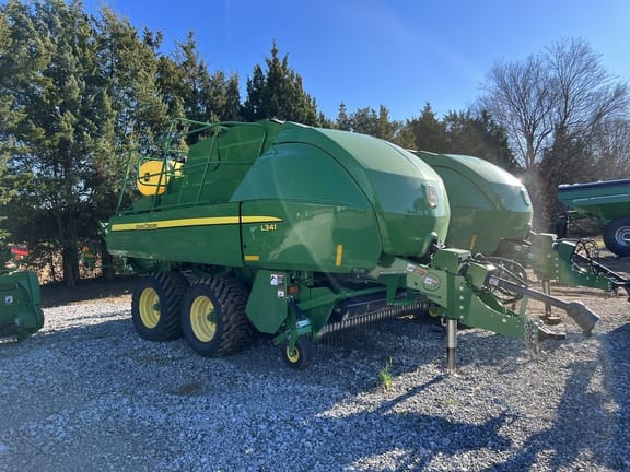Main image John Deere L341