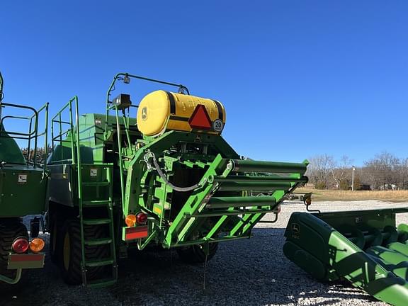 Image of John Deere L341 equipment image 2