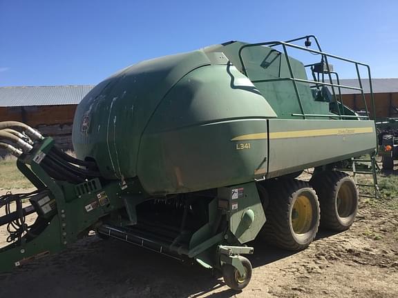 Image of John Deere L341 equipment image 1