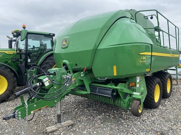 Image of John Deere L341 equipment image 1