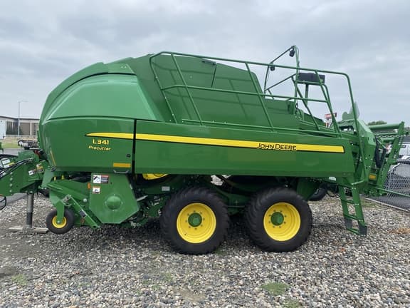 Image of John Deere L341 equipment image 2