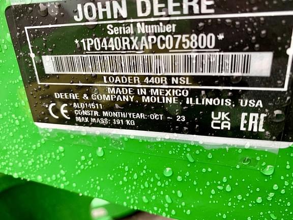 Image of John Deere 440R equipment image 4