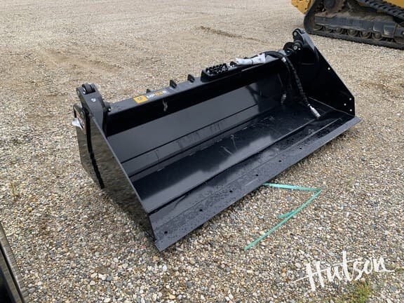 Image of John Deere MP84B equipment image 1