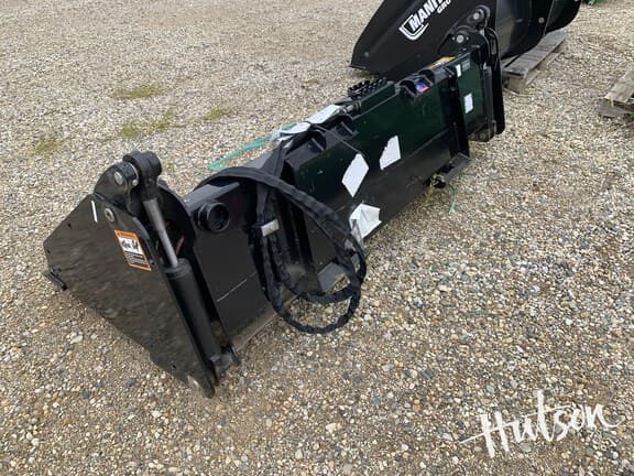 Image of John Deere MP84B equipment image 2