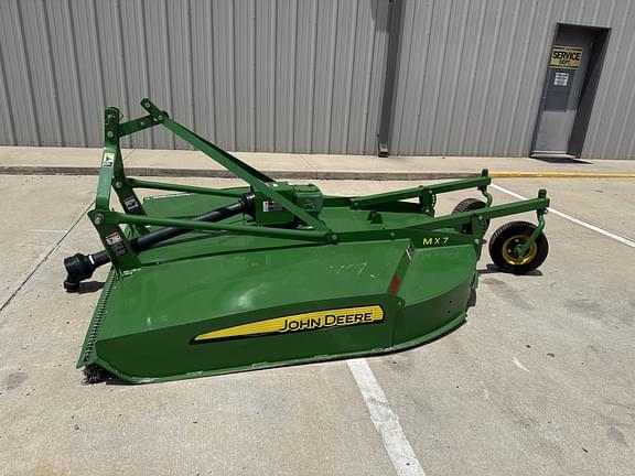 Image of John Deere MX7 equipment image 2