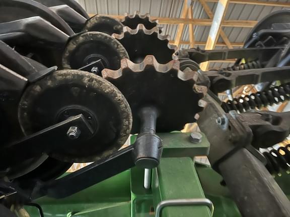 Image of John Deere N530C equipment image 4