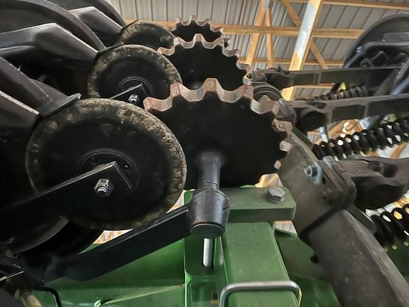 Image of John Deere N530C equipment image 4