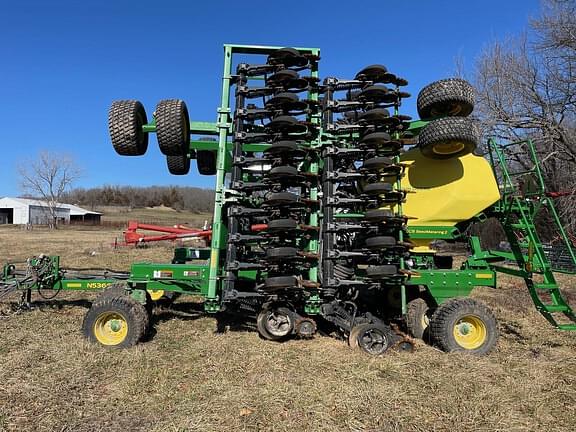 Image of John Deere N536C equipment image 1