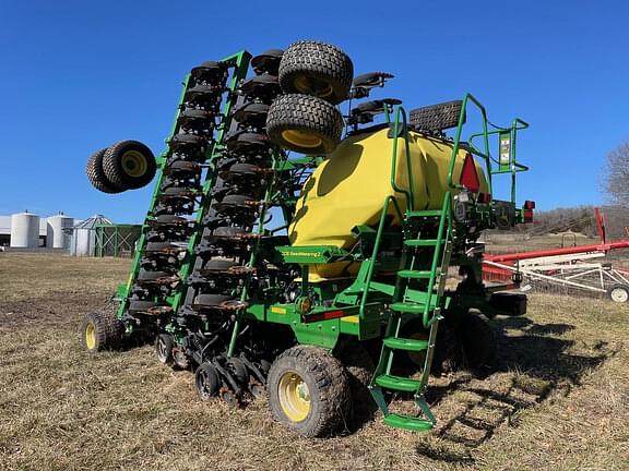 Image of John Deere N536C equipment image 2