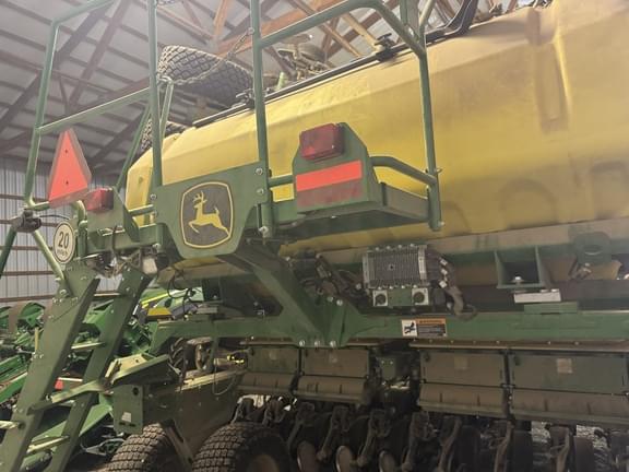 Image of John Deere N540C equipment image 3