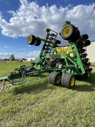 Image of John Deere N540C equipment image 1