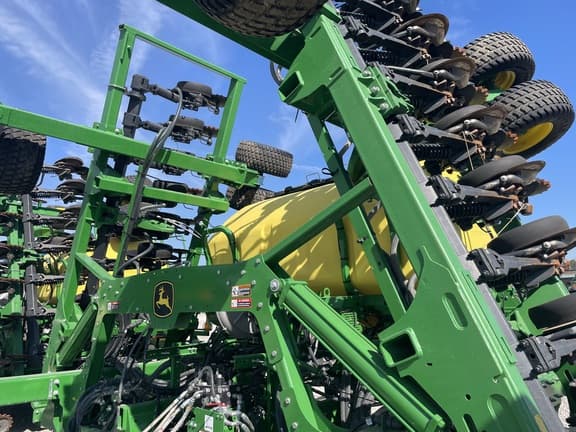 Image of John Deere N540C equipment image 3