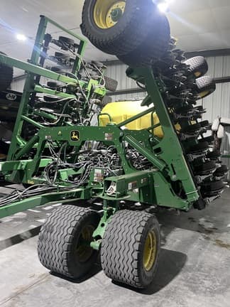 Main image John Deere N540C