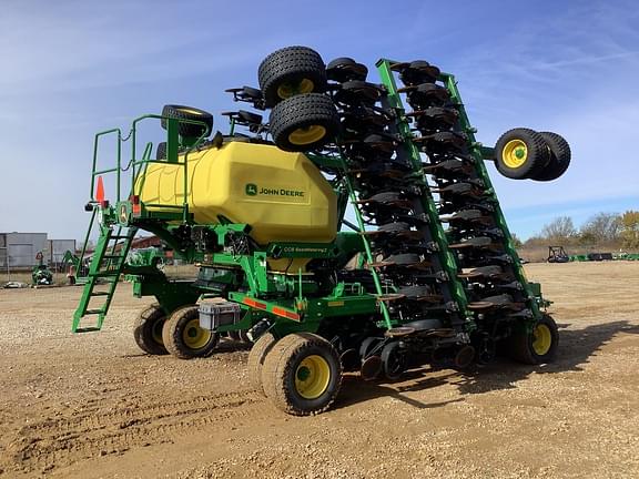 Image of John Deere N540C equipment image 2