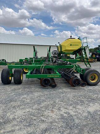 Image of John Deere N540C equipment image 1