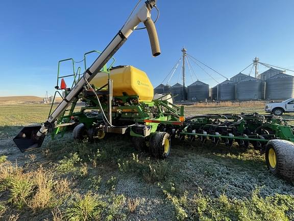 Image of John Deere N540C equipment image 3