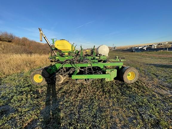 Image of John Deere N540C equipment image 2