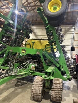 Image of John Deere N542C equipment image 1