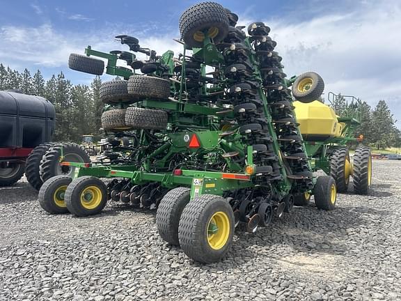Image of John Deere N550 equipment image 3
