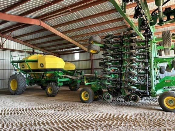 Image of John Deere N550 equipment image 2