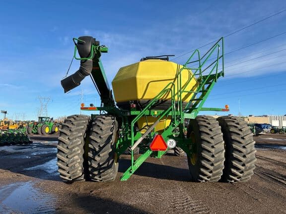 Image of John Deere N560 equipment image 3