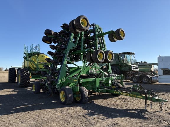 Image of John Deere N560 equipment image 3