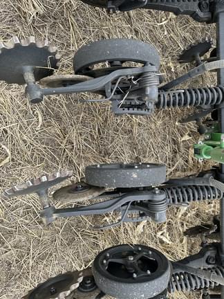 Image of John Deere N560 equipment image 4