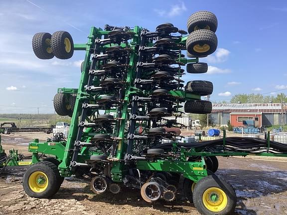 Image of John Deere N560 equipment image 3