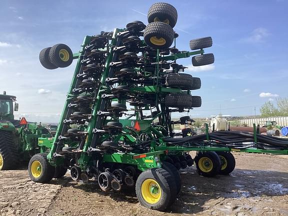 Image of John Deere N560 equipment image 4