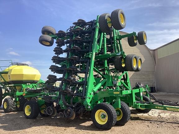 Image of John Deere N560 equipment image 2