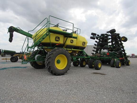 Image of John Deere N560 equipment image 4
