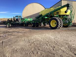 Main image John Deere N560 6