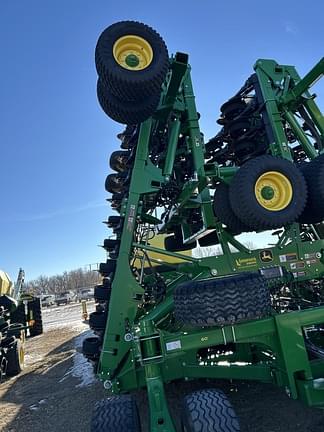 Image of John Deere N560 equipment image 1