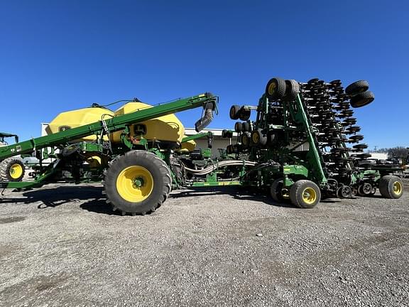 Image of John Deere N560 equipment image 2