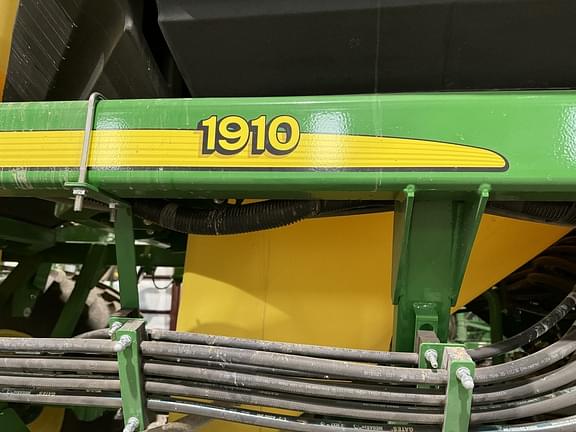 Image of John Deere N560 equipment image 2