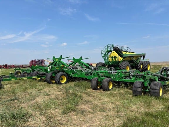 2023 John Deere N560F Equipment Image0