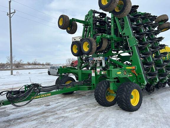 Image of John Deere N560F Primary image